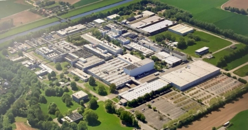 Das neue Logistikzentrum von Charmant in der deutsch-französischen Grenzregion in Willstätt. Bild: Charmant