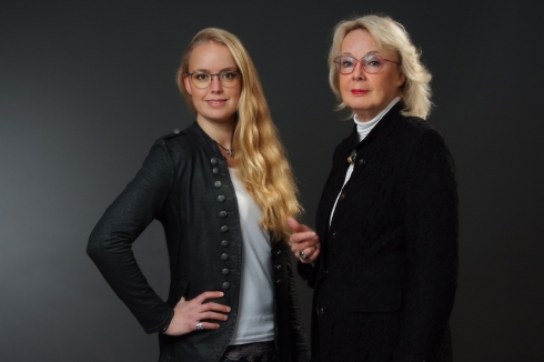 v.l.: Die beiden Firmeninhaberinnen: Cathrin Mordelt und Anneke Ramm-Mordelt. Bild: Marion Ramm