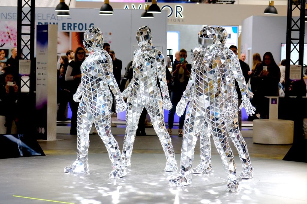 Mirror Men