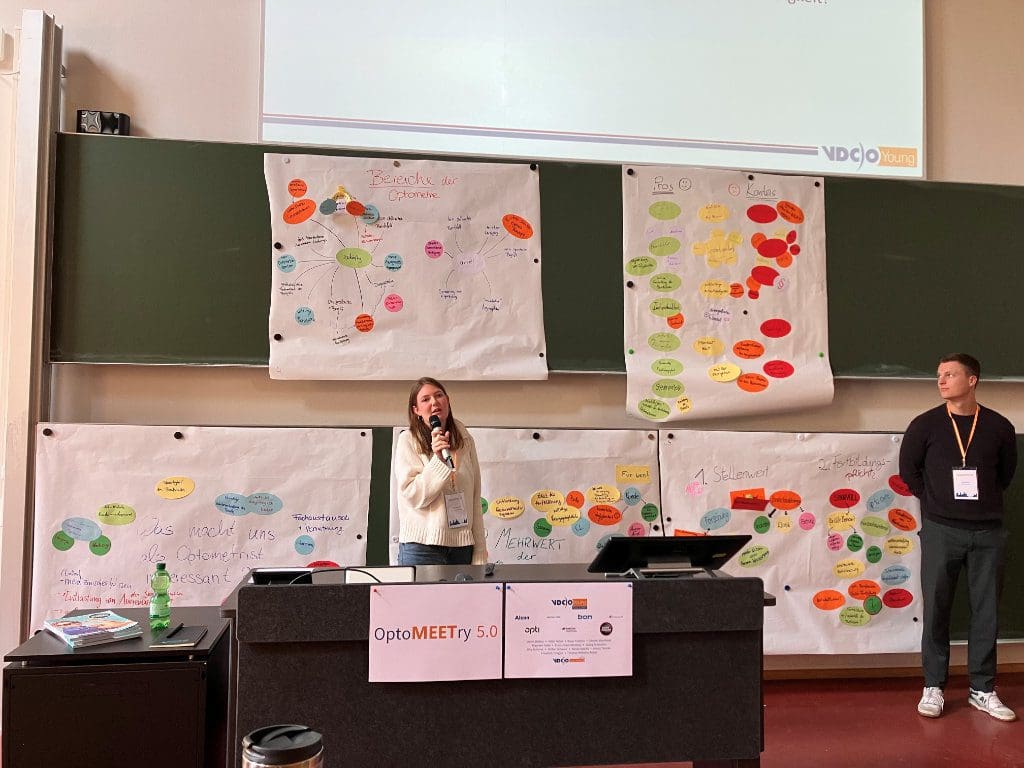 Ergebnispräsentation im Optom-Café bei der OptoMEETry 5.0