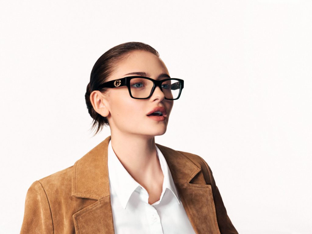 Leni Klum trägt Guess-Korrektionsbrille für Marcolin-Kampagne